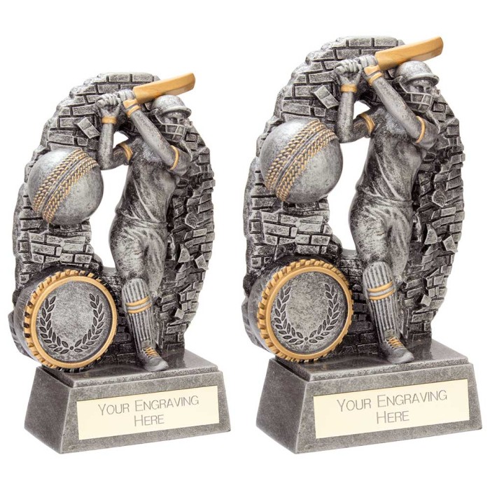 BLAST OUT FEMALE CRICKET AWARD - 2 SIZES - 110MM - 130MM